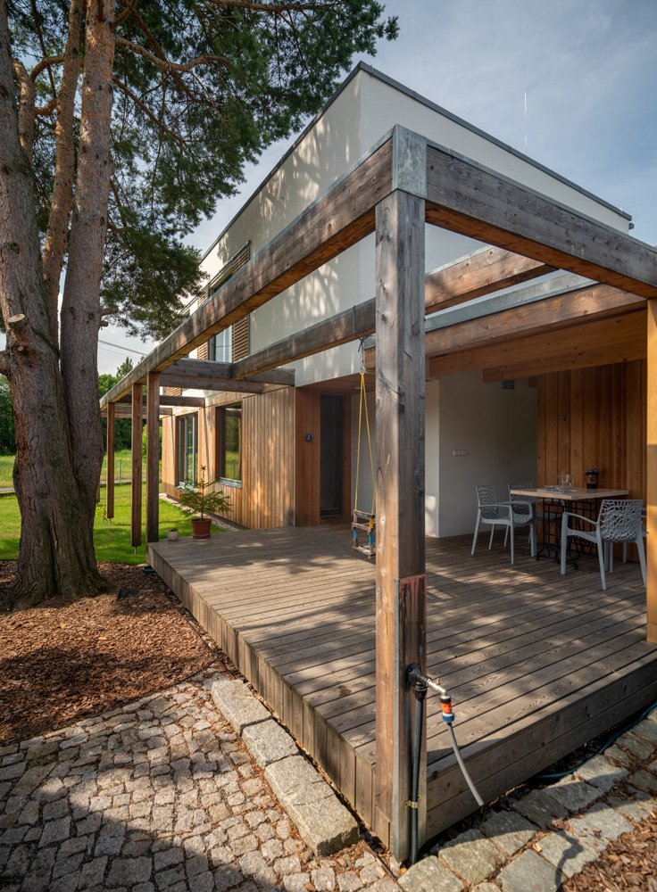 Autor:&nbsp;
Ing. arch. Jakub Loučka
Realizace:&nbsp;
2016
Užitná plocha:&nbsp;
139 m2
Zastavěná plocha:&nbsp;
102 m2
Obestavěný prostor:&nbsp;
610 m3
Potřeba…