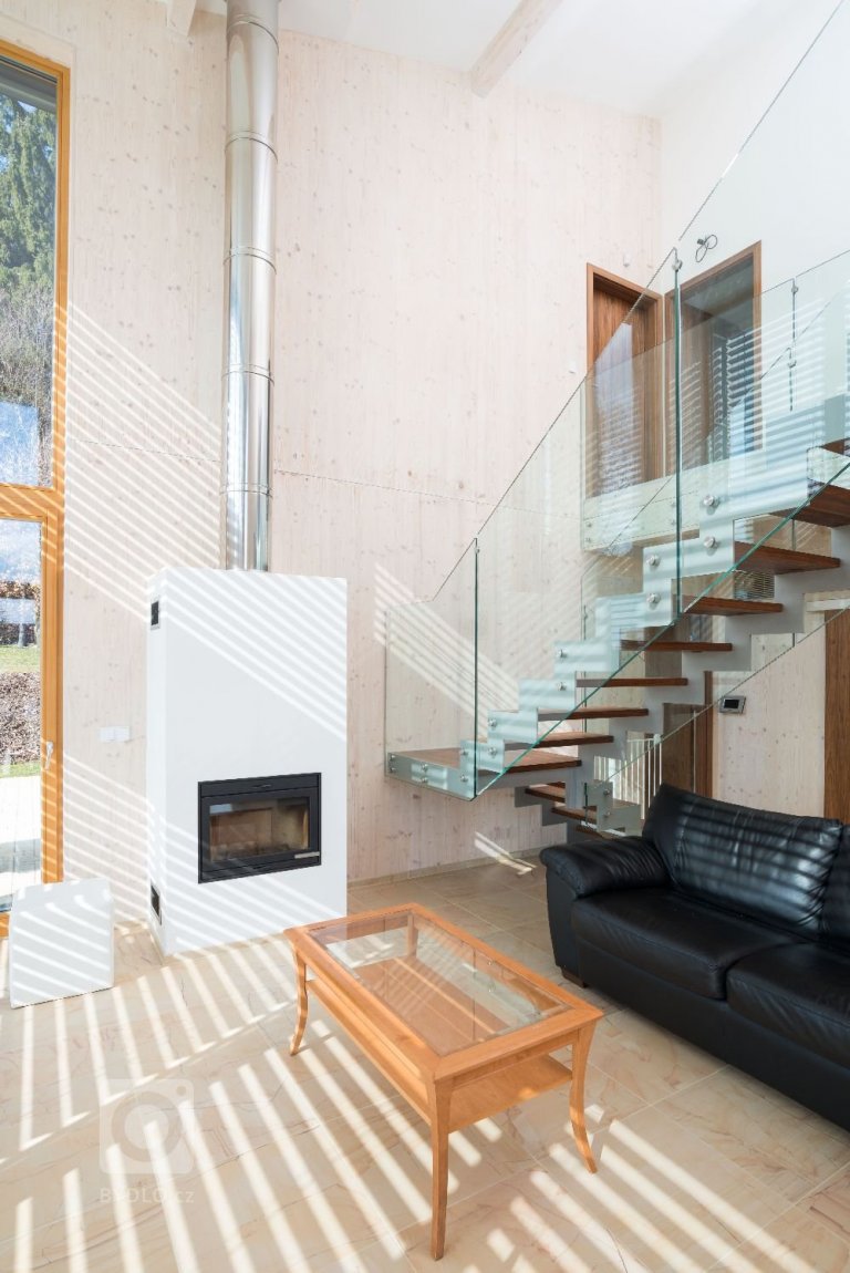 add picture to album