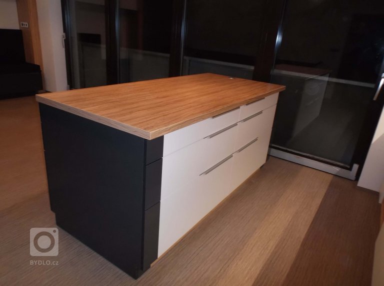 add picture to album