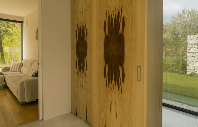 Jednopodlažní dům se zelenou střechou