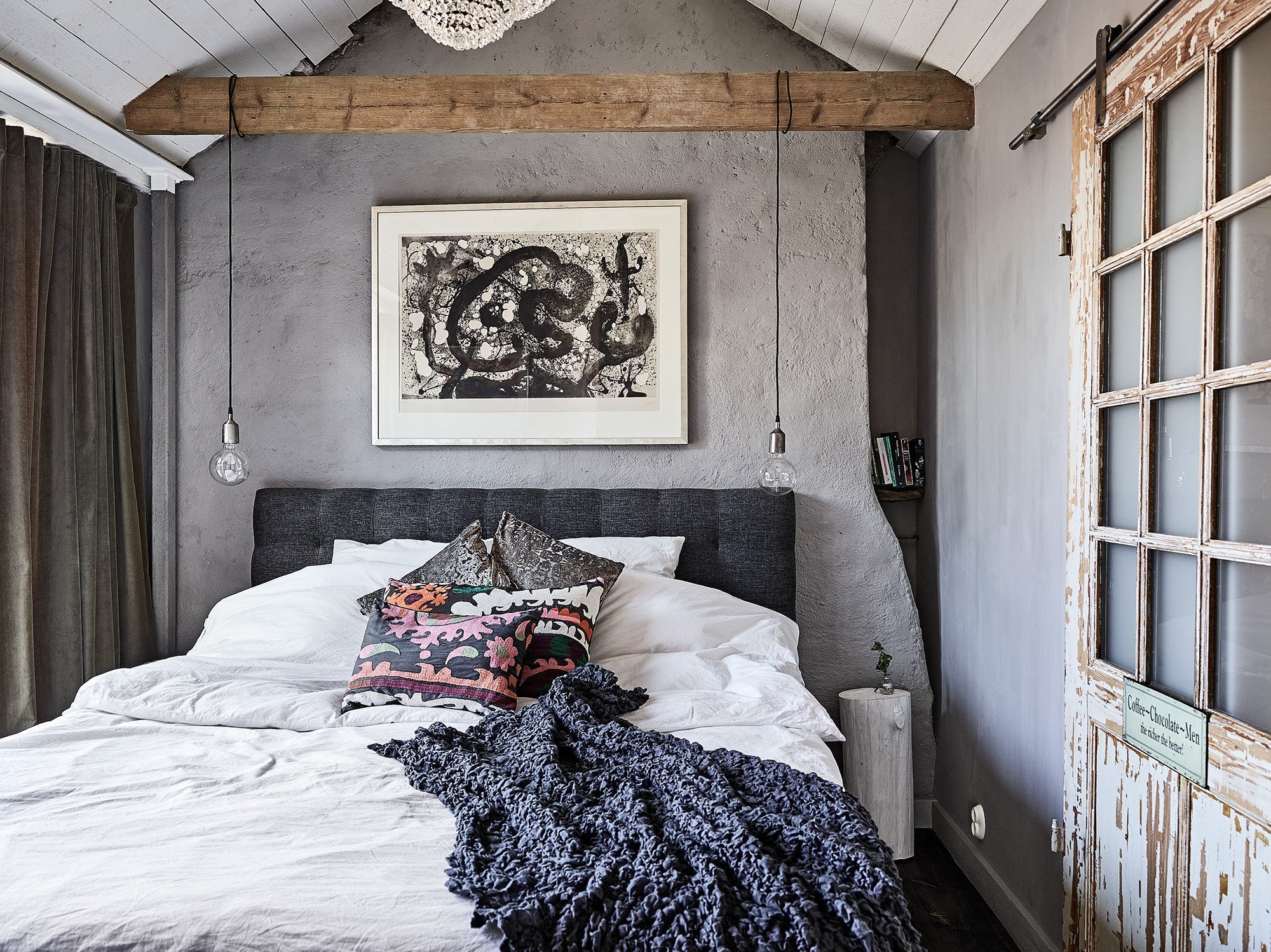 Skandinávský interiér v podkroví