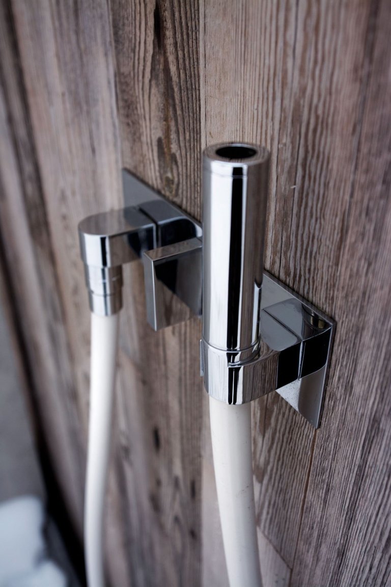 Dům propojený lesem