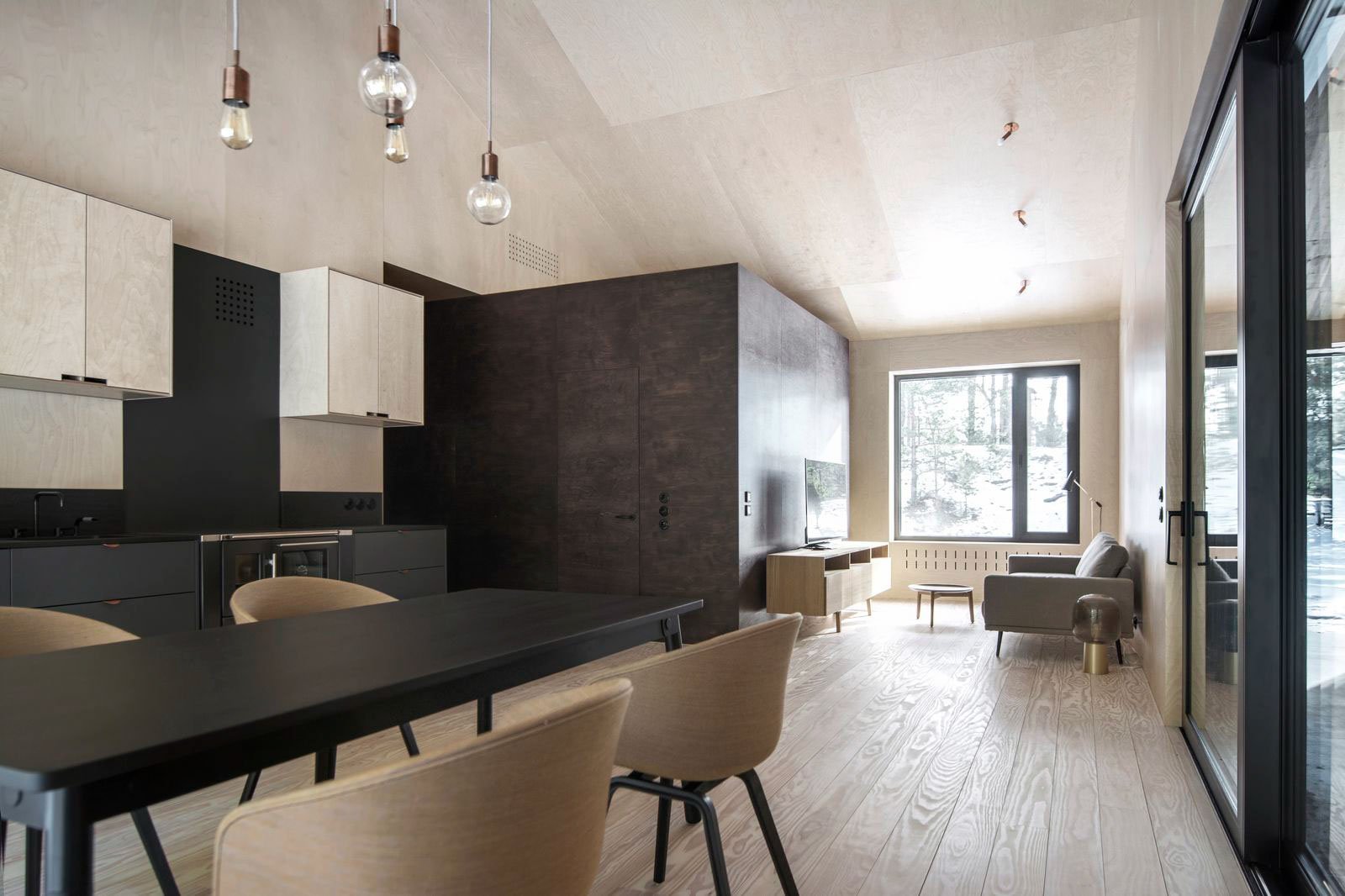 Dům propojený lesem