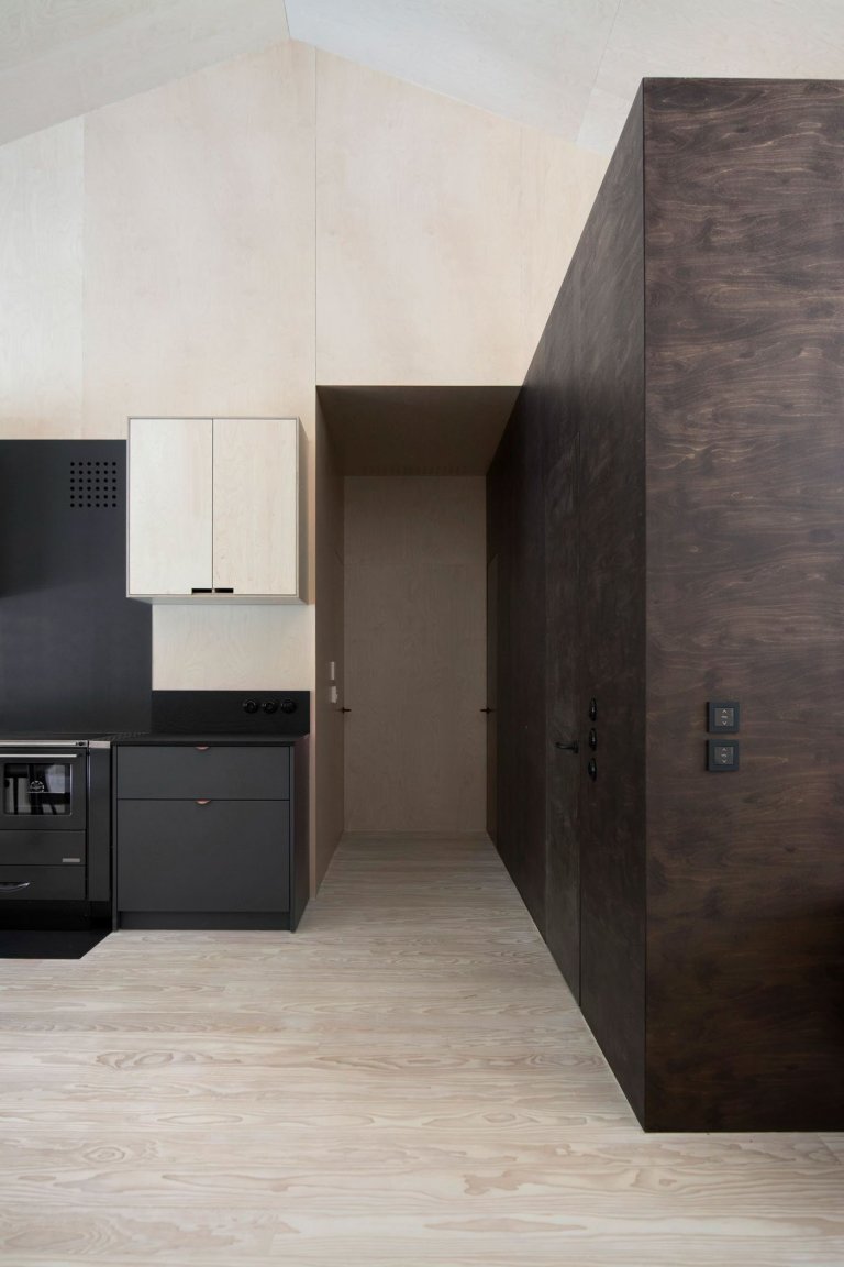 Dům propojený lesem