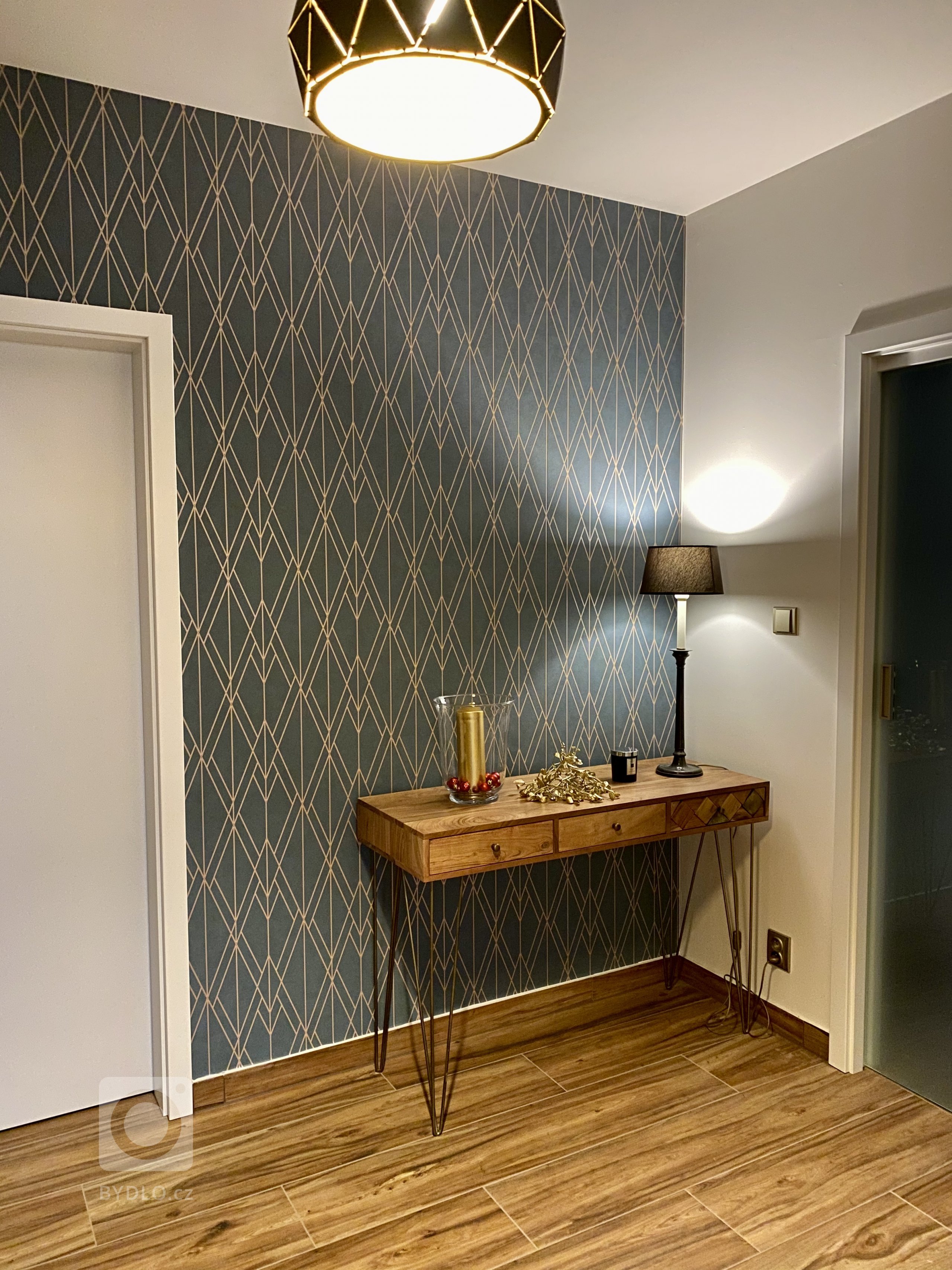 Rodinný dům Stradonice.

Realizace interiérů dřevostavby pro rodinu s odrostlými dětmi. Hlavním požadavkem byl&nbsp;vzdušný a světlý interiér s důrazem na…