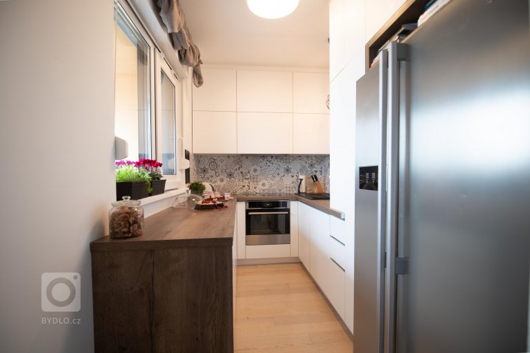 add picture to album