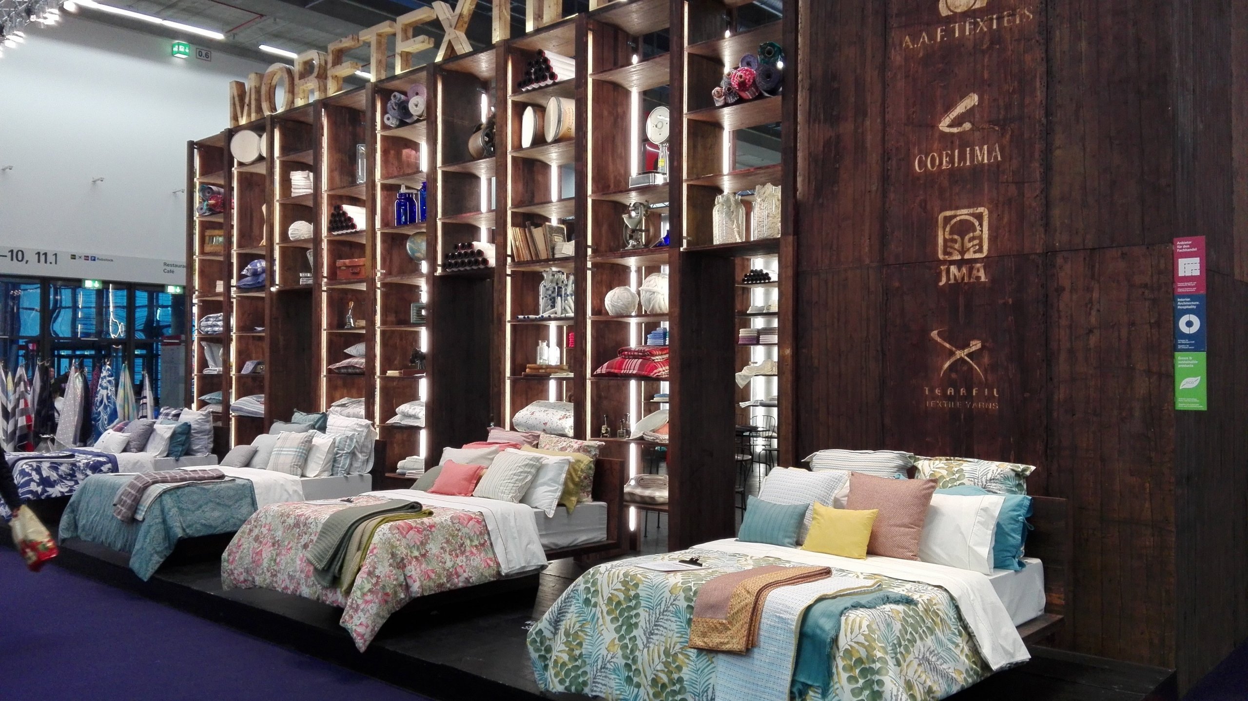 Nové trendy v dekorech a barvách bytového textilu