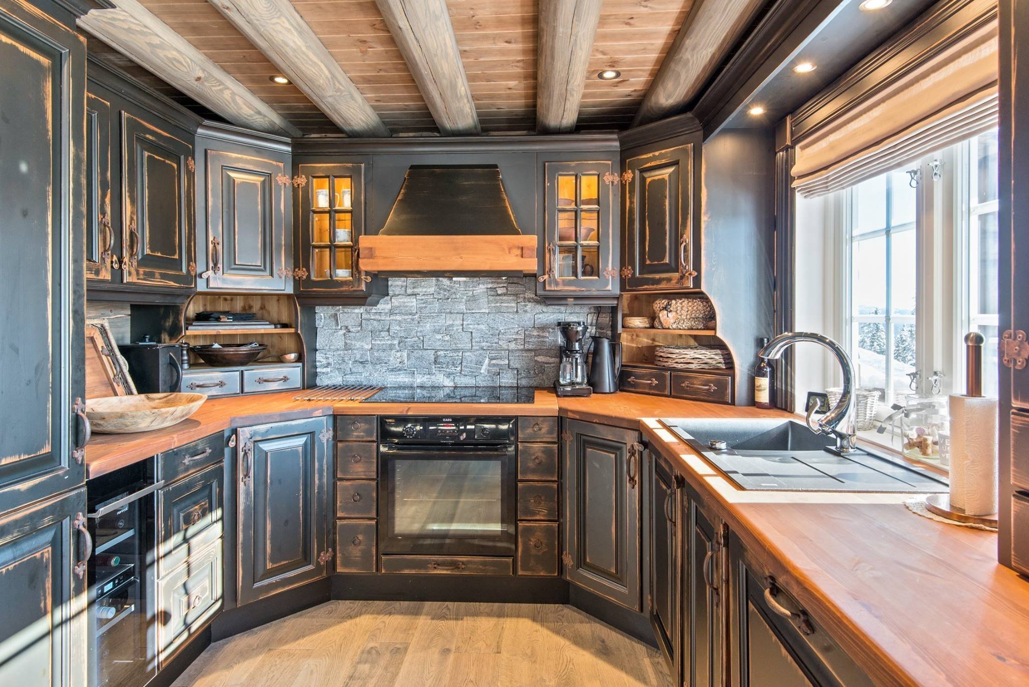 Norský srub v horách