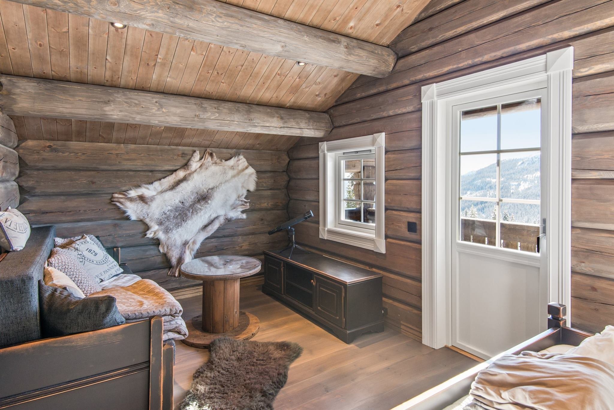 Norský srub v horách