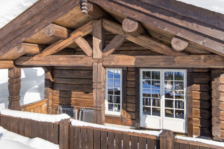 Norský srub v horách