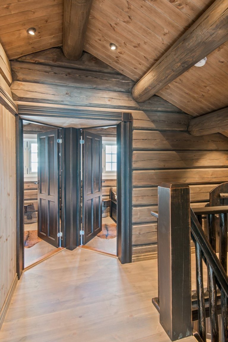 Norský srub v horách