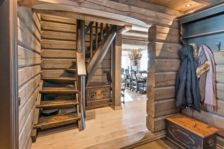 Norský srub v horách