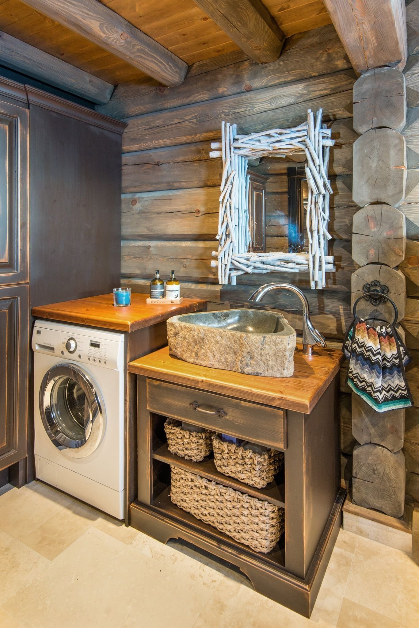 Norský srub v horách