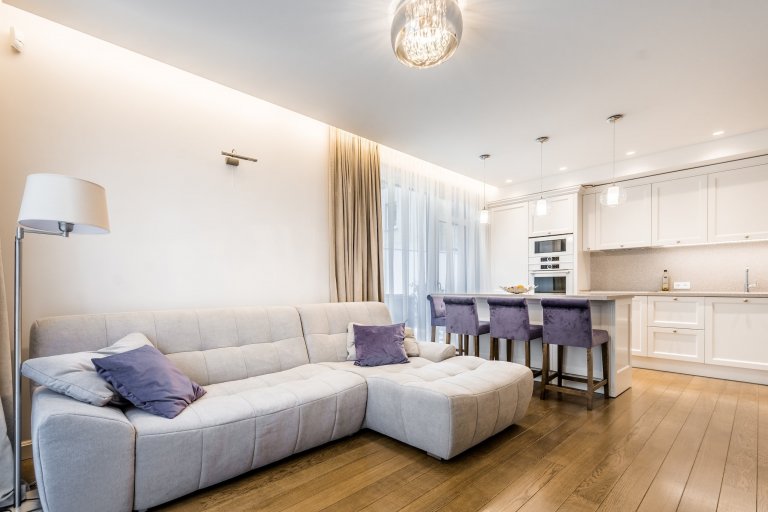 Rustikální interiér v bílé