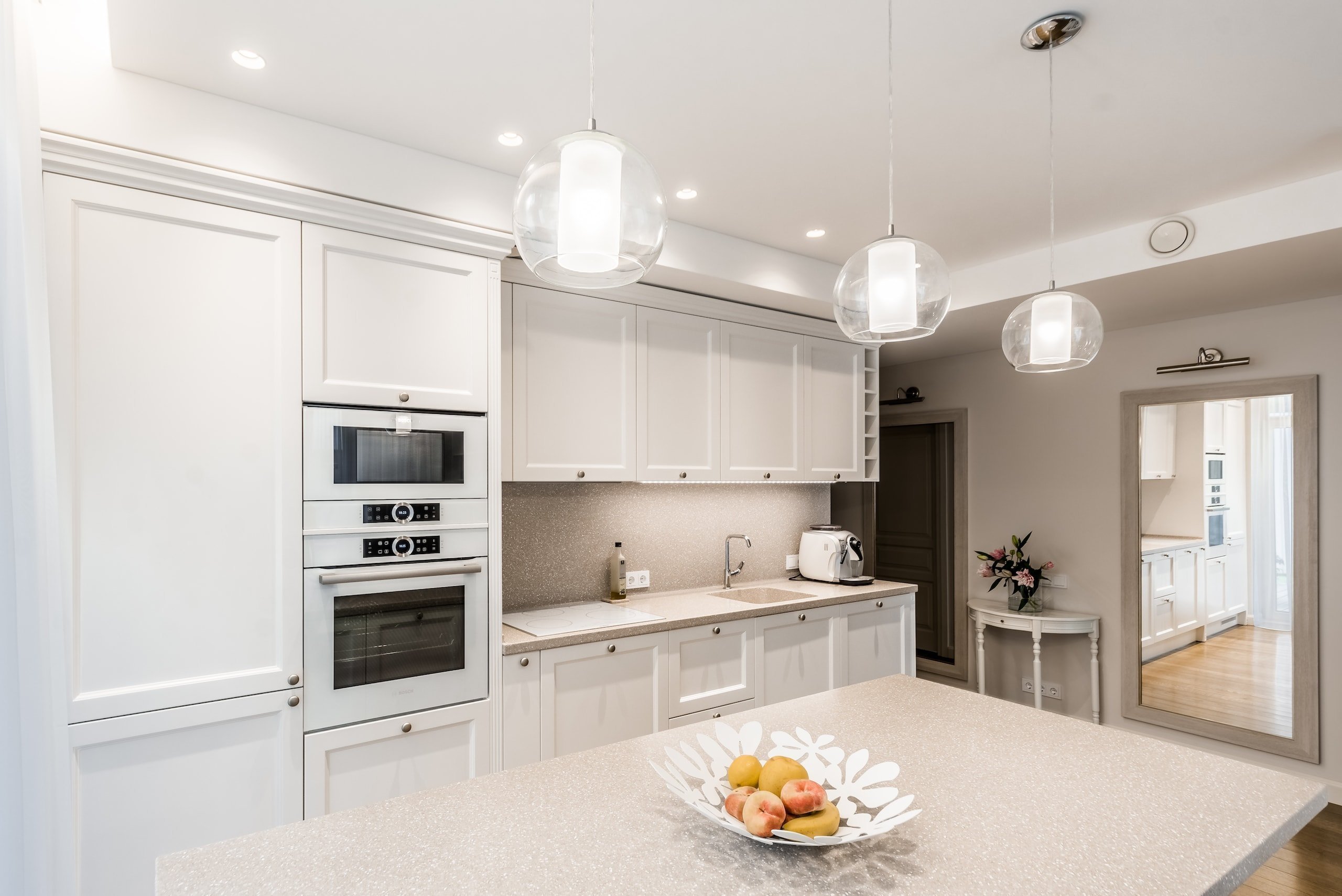 Rustikální interiér v bílé