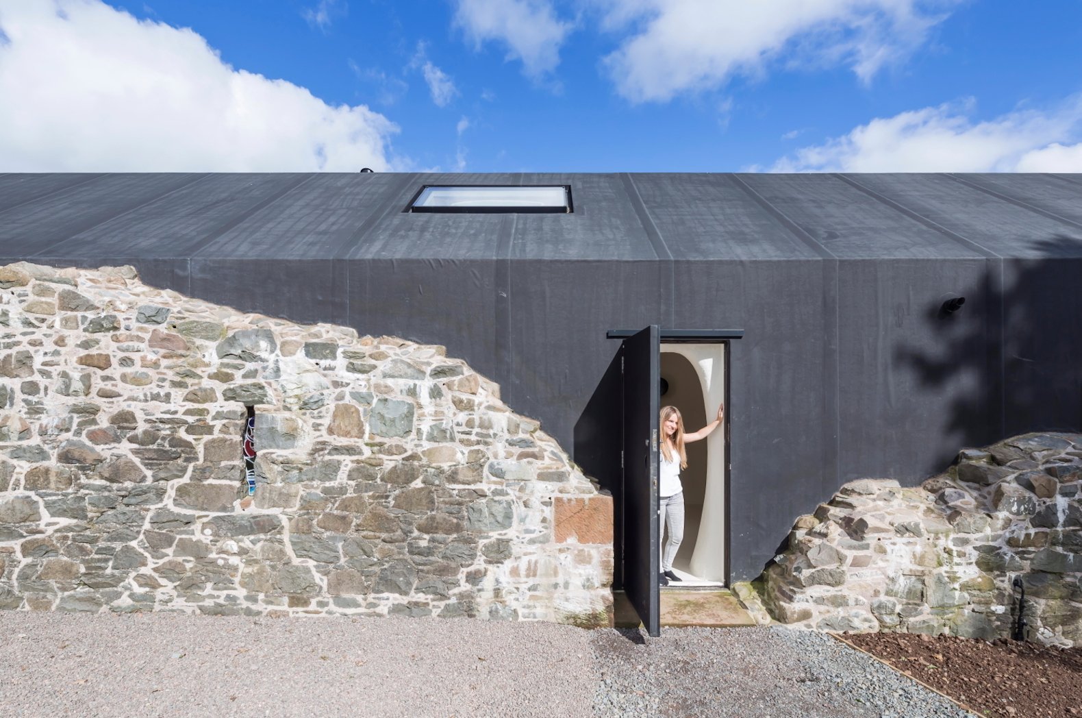 Z venkovské ruiny moderní bydlení