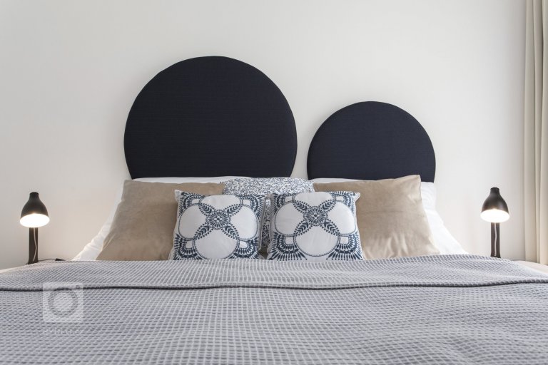 add picture to album