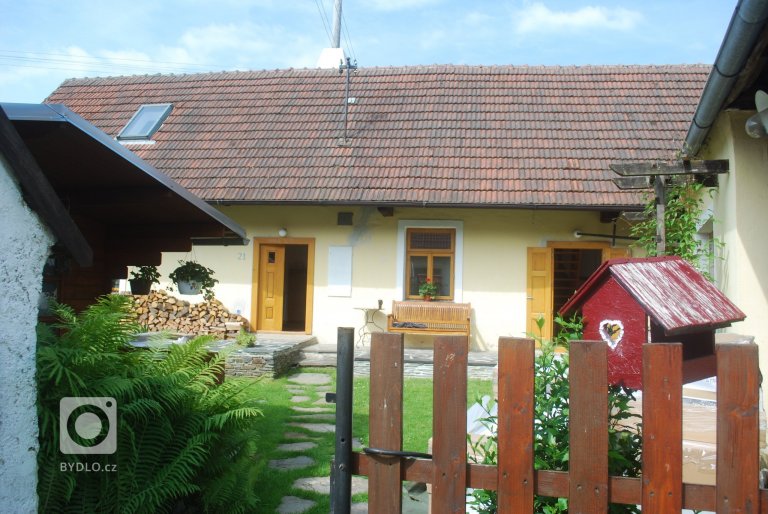 add picture to album