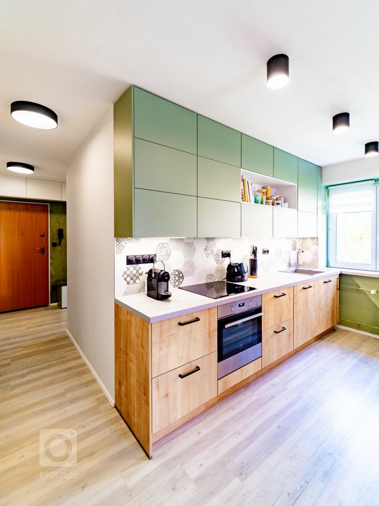 add picture to album