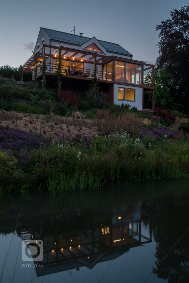 add picture to album