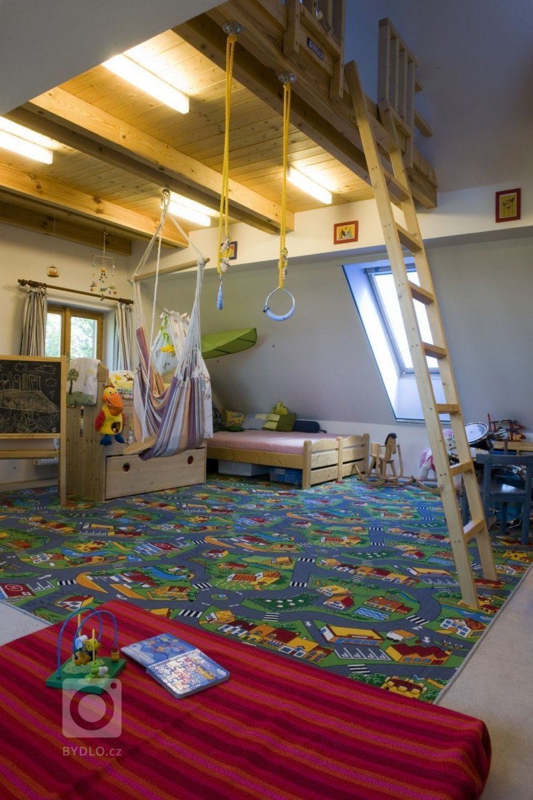 Dětský pokoj nebo malá tělocvična.....