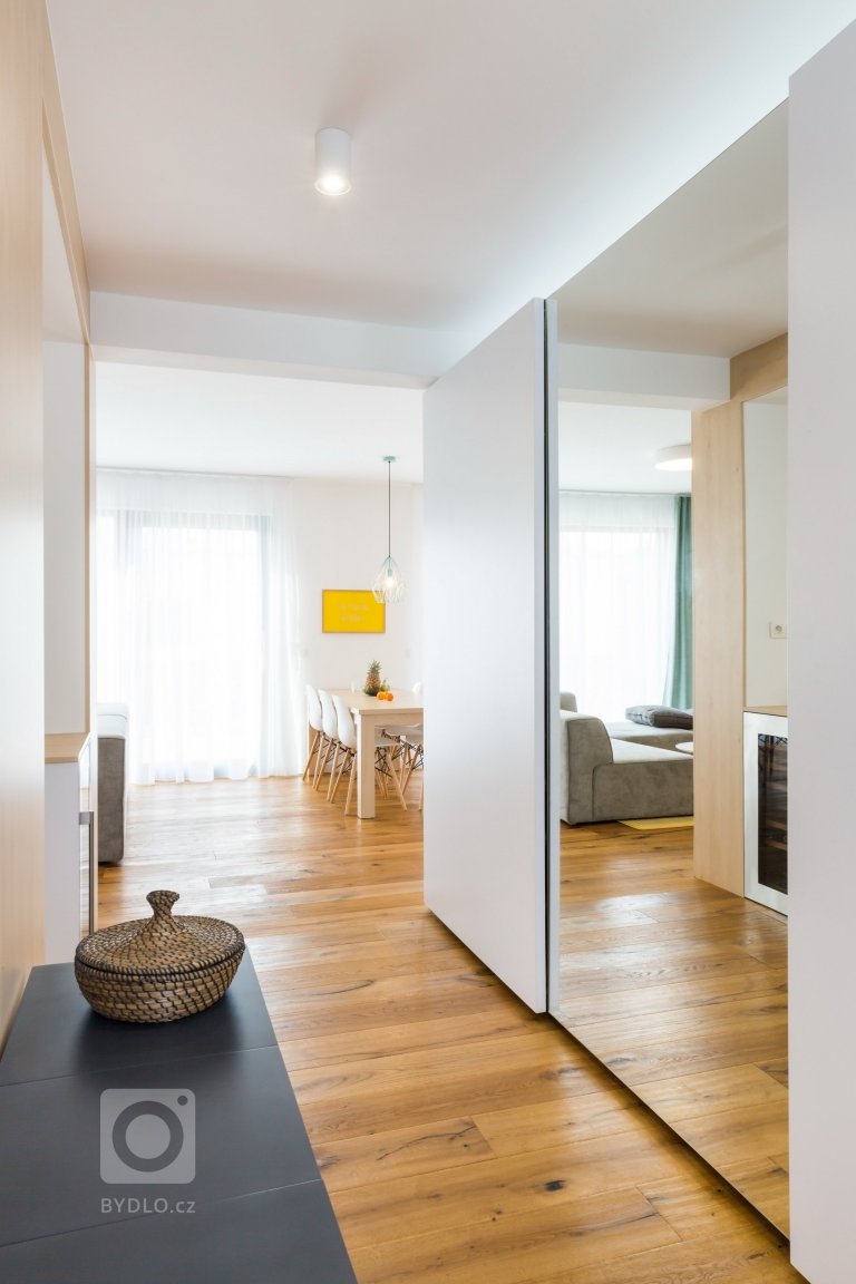 add picture to album