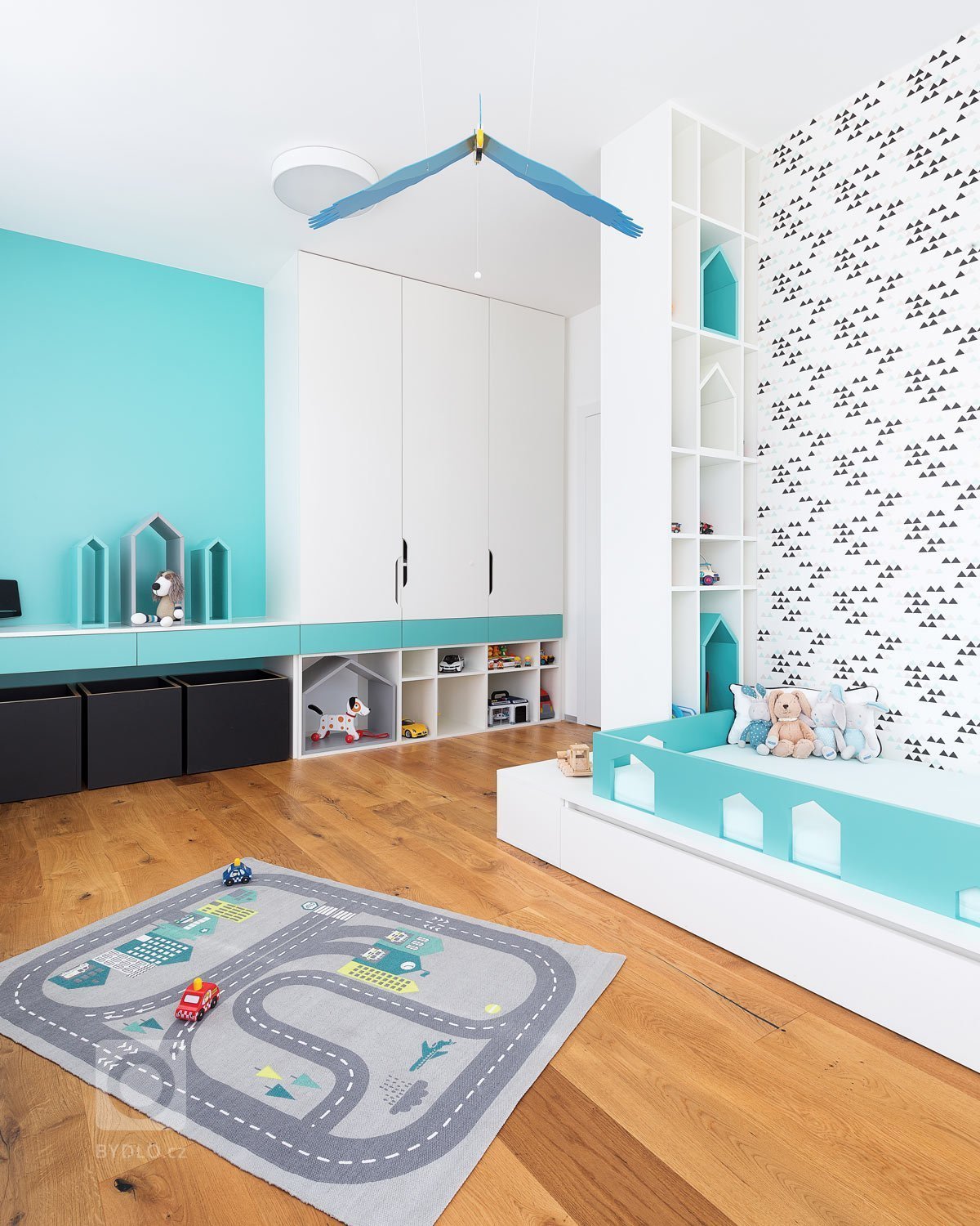 Návrh a&nbsp;realizácia štvorizbového bytu v&nbsp;bratislavskej novostavbe prebiehala vo&nbsp;veľmi príjemnej atmosfére. Majitelia obľubujú krásny a&nbsp…