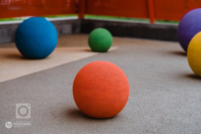 add picture to album