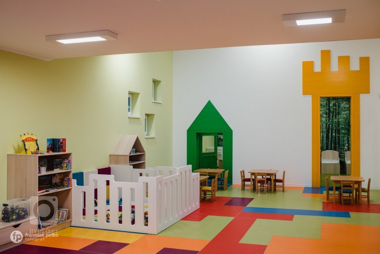 add picture to album