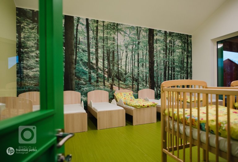 add picture to album