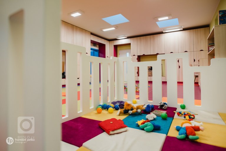 add picture to album