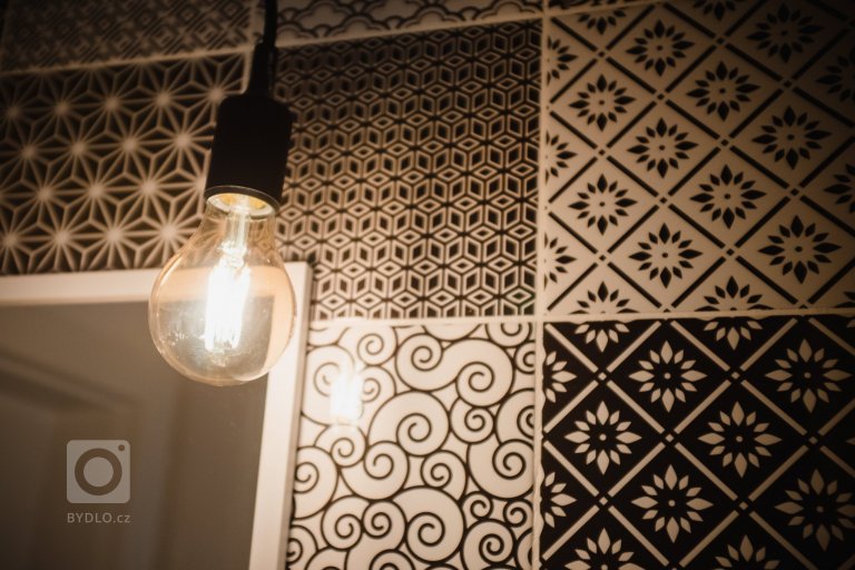 add picture to album