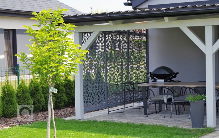 add picture to album