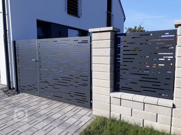 add picture to album