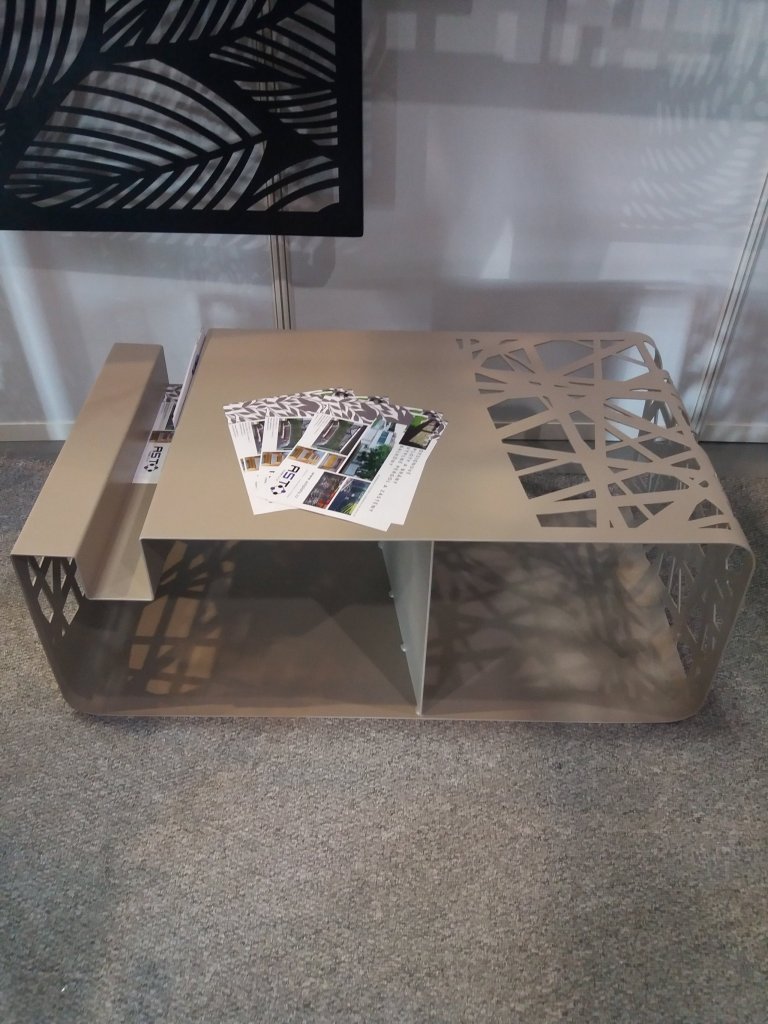 Konferenční stolek 3