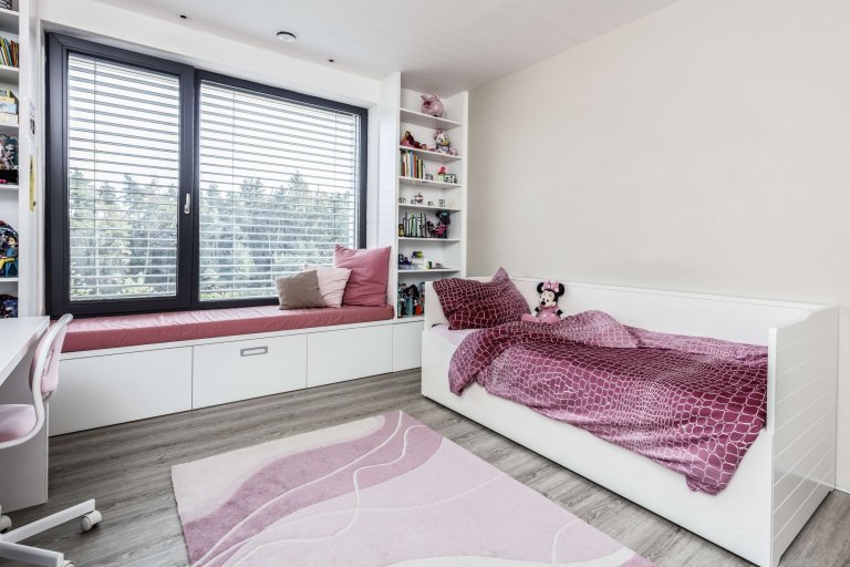 Pasivní Vila dům v Podolance je výsledkem&nbsp;dlouhodobé a pečlivé spolupráce&nbsp;náročného investora a našeho ateliéru. Výsledkem je&nbsp;maximálně…