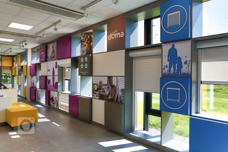 Interiér nového showroomu firmy Somfy.
