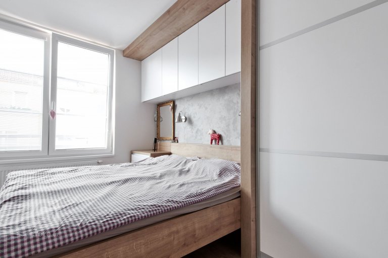 add picture to album