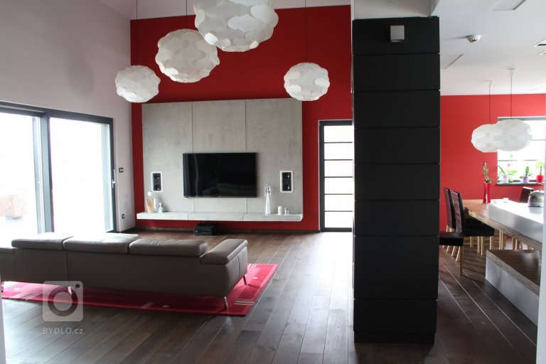 add picture to album