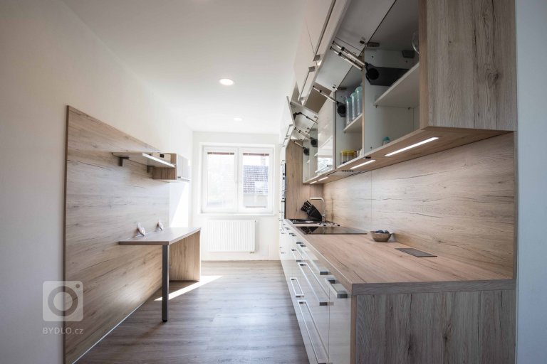 add picture to album