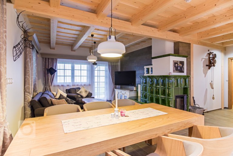 add picture to album