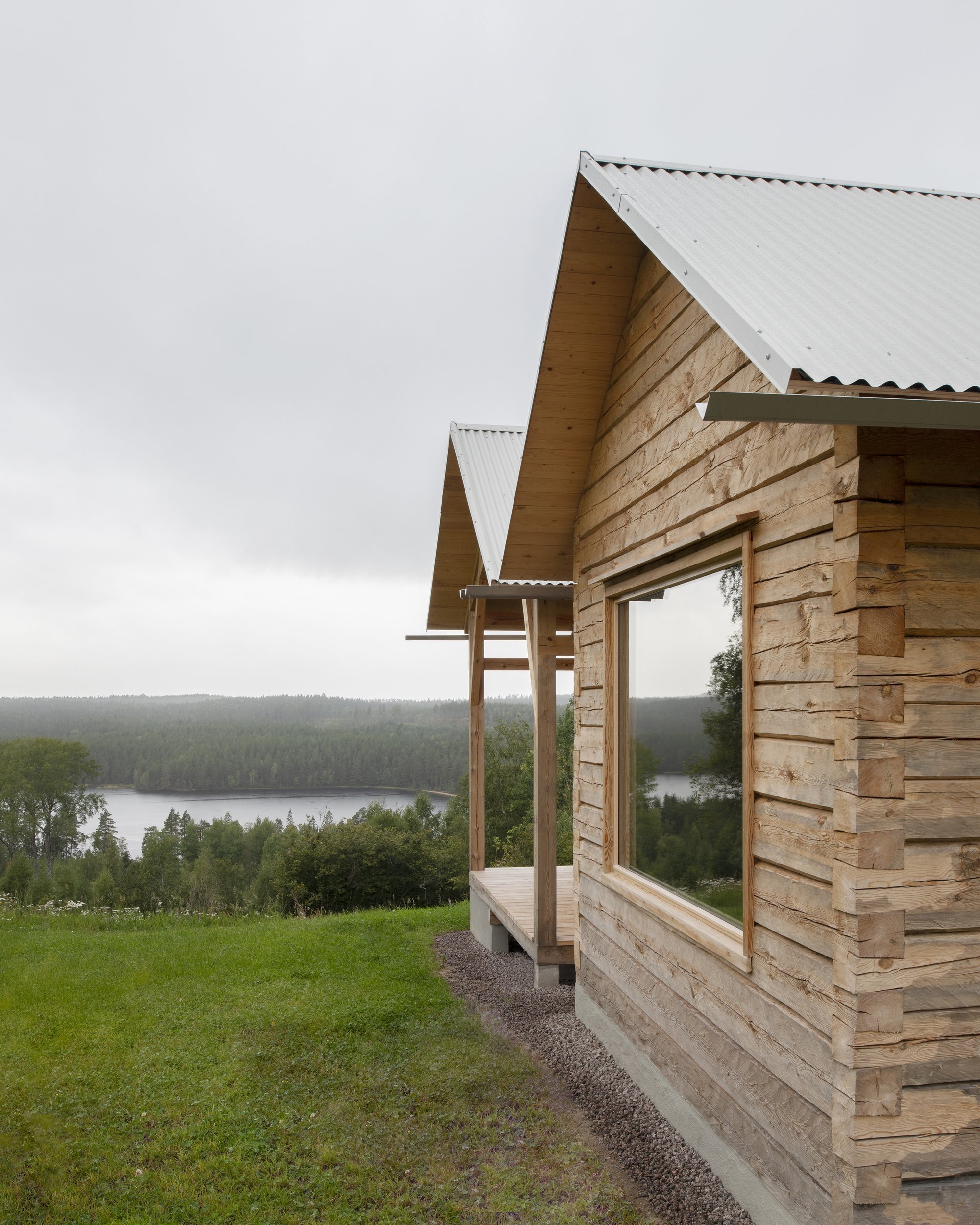 Nadčasový dřevěný dům postavený tradiční technikou