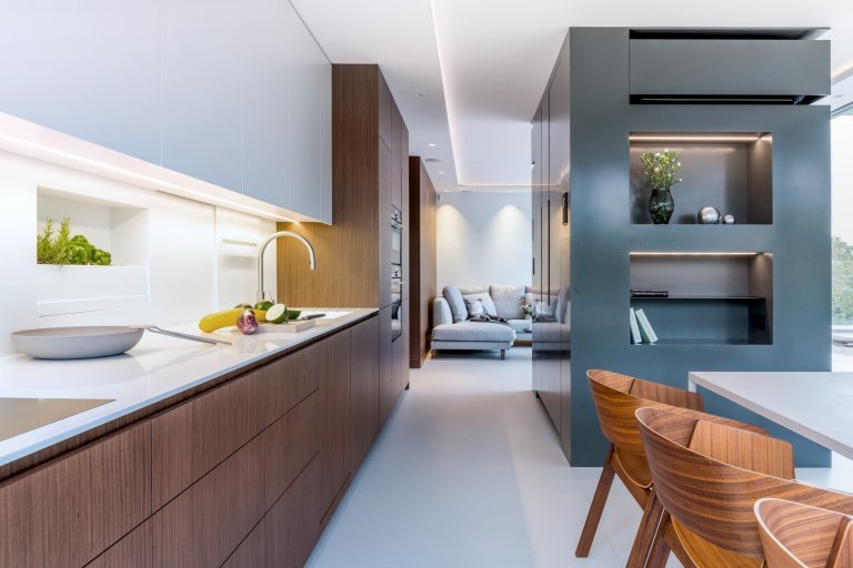 Cílem projektu bylo navrhnout byt pro mladou rodinu s dětmi tak, aby vše mělo jasnou koncepci, co se týká uspořádání, funkčnosti a kvality použitých materiálů.…