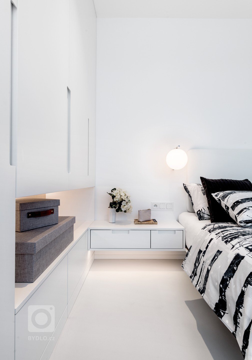 Cílem projektu bylo navrhnout byt pro mladou rodinu s dětmi tak, aby vše mělo jasnou koncepci, co se týká uspořádání, funkčnosti a kvality použitých materiálů.…