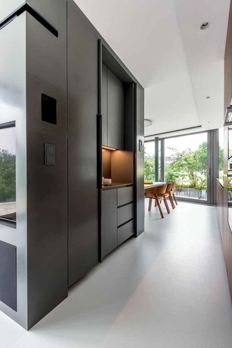 Cílem projektu bylo navrhnout byt pro mladou rodinu s dětmi tak, aby vše mělo jasnou koncepci, co se týká uspořádání, funkčnosti a kvality použitých materiálů.…