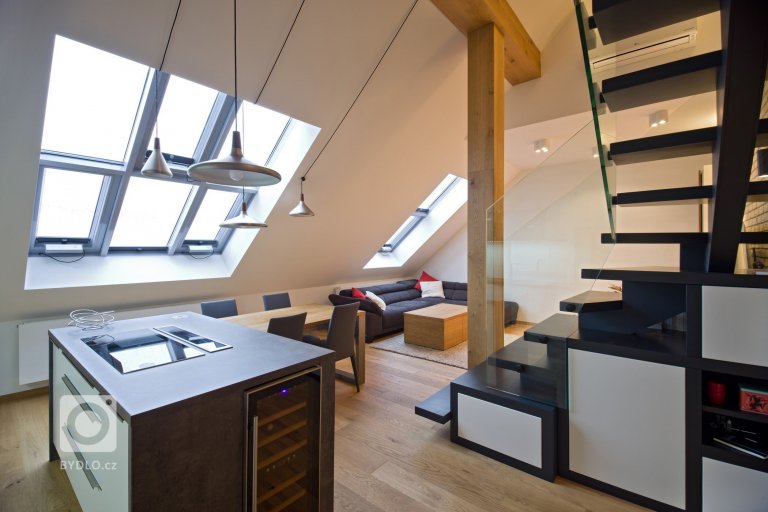 add picture to album