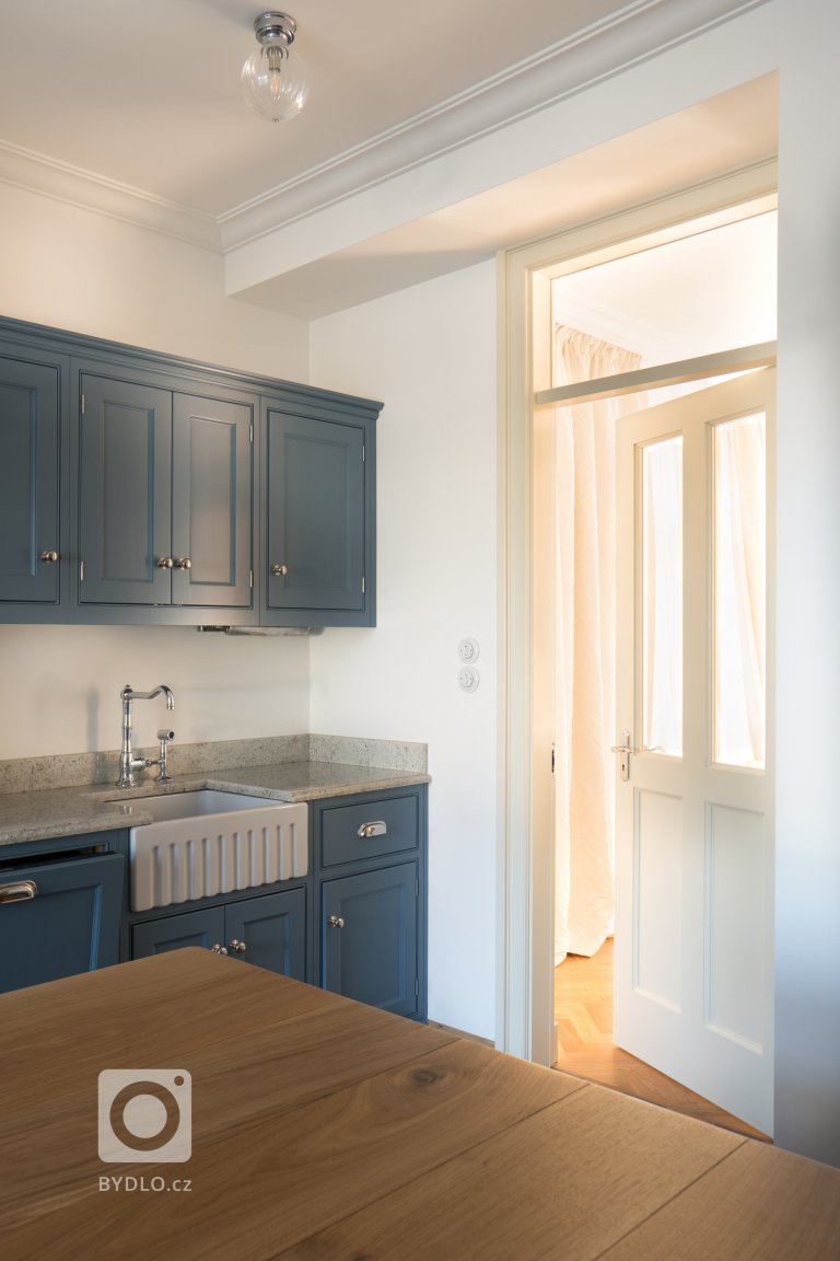 add picture to album