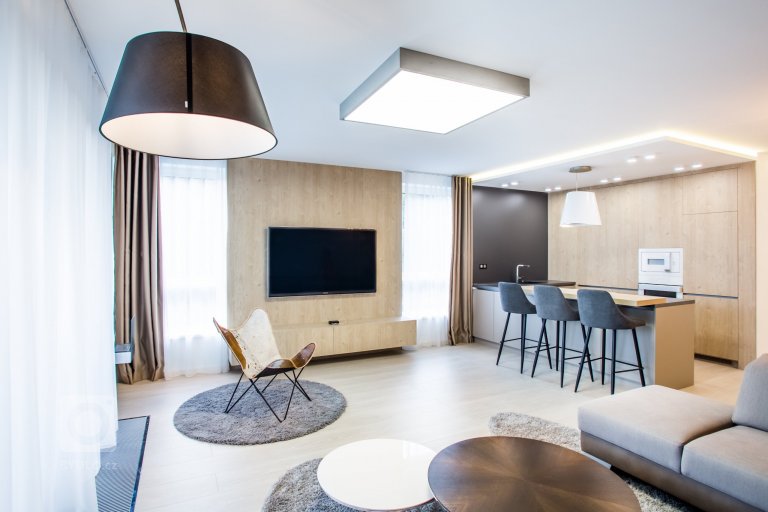 add picture to album