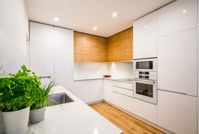 Kompletná rekonštrukcia panelového bytu v Petržalke&nbsp;????
Nahliadnite do našej realizácie interiéru, kde sme výraznou zmenou dispozície dosiahli kvalitu…