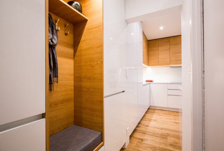 Kompletná rekonštrukcia panelového bytu v Petržalke&nbsp;????
Nahliadnite do našej realizácie interiéru, kde sme výraznou zmenou dispozície dosiahli kvalitu…